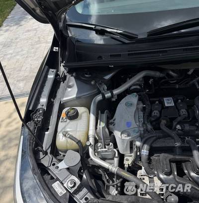 2025 Nissan Sentra SV - zdjęcie 17 z 18 - miniatura
