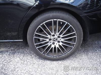 2025 Mercedes-Benz C 300 - zdjęcie 2 z 30 - miniatura