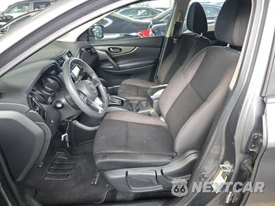 2020 Nissan Rogue Sport S - zdjęcie 7 z 37 - miniatura