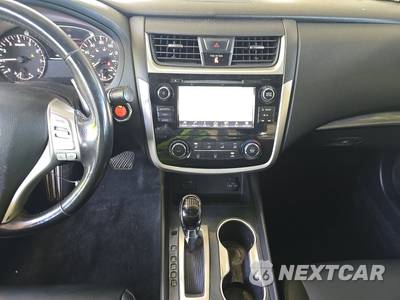 2018 Nissan Altima 2.5 SR - zdjęcie 11 z 38 - miniatura