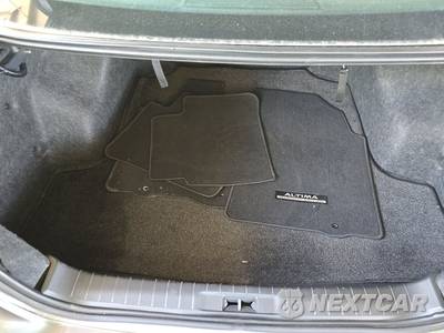 2018 Nissan Altima 2.5 SR - zdjęcie 16 z 38 - miniatura