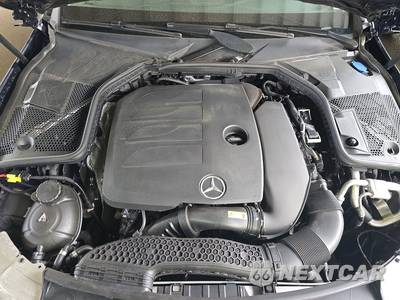 2021 Mercedes-Benz C 300 4MATIC Sedan - zdjęcie 15 z 20 - miniatura