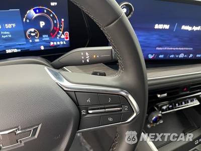 2025 Chevrolet Suburban Z71 2Z7 - zdjęcie 12 z 50 - miniatura