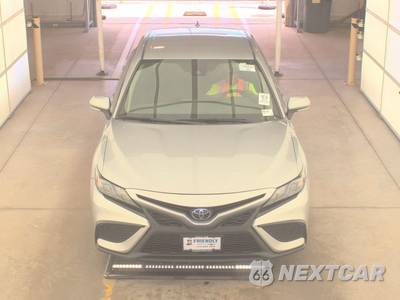 2023 Toyota Camry SE - zdjęcie 2 z 24 - miniatura