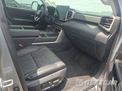 2023 Toyota Tundra Limited Crew Cab Short Bed - zdjęcie 8 z 19 - miniatura