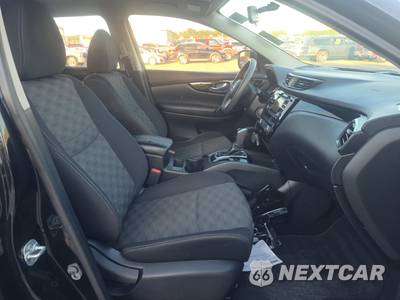2017 Nissan Rogue Sport SV - zdjęcie 8 z 30 - miniatura