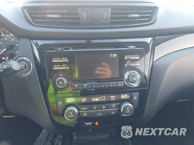 2017 Nissan Rogue Sport SV - zdjęcie 11 z 30 - miniatura