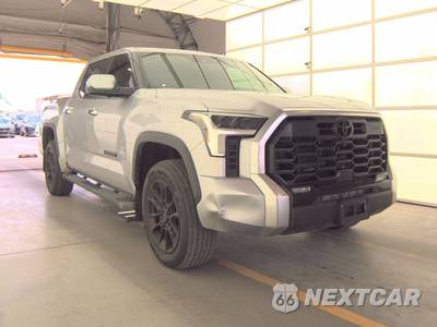 2023 Toyota Tundra Limited Crew Cab Short Bed - zdjęcie 3 z 19 - miniatura