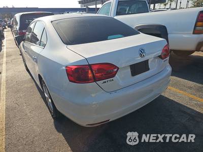 2011 Volkswagen Jetta Sedan SE - zdjęcie 6 z 18 - miniatura