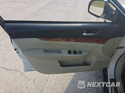 2011 Subaru Outback 2.5i Limited w/Power Moonroof - zdjęcie 9 z 18 - miniatura