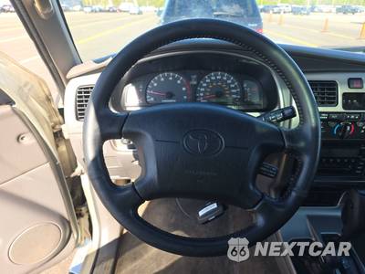 2001 Toyota 4Runner SR5 - zdjęcie 10 z 18 - miniatura