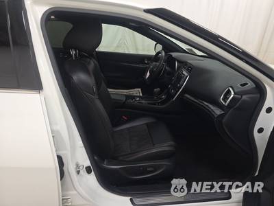 2023 Nissan Maxima SR - zdjęcie 8 z 23 - miniatura