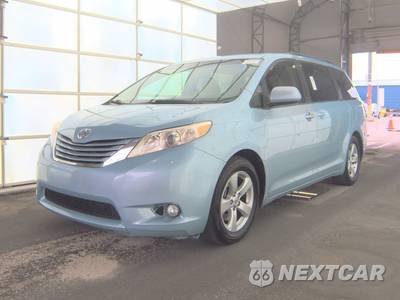 2015 Toyota Sienna LE 8-Passenger 119.3" WB