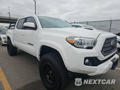 2019 Toyota Tacoma TRD Sport Crew Cab Medium Bed - zdjęcie 3 z 22 - miniatura