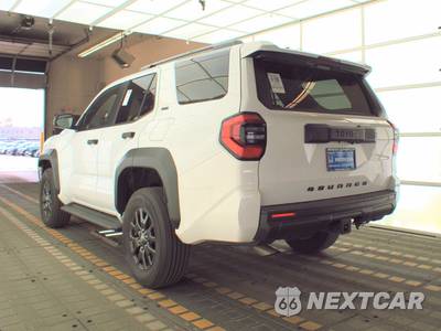 2025 Toyota 4Runner SR5 - zdjęcie 6 z 18 - miniatura