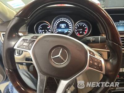 2016 Mercedes-Benz E 350 Luxury 4MATIC Sedan - zdjęcie 10 z 22 - miniatura