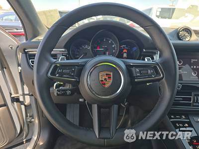 2025 Porsche Macan - zdjęcie 10 z 17 - miniatura