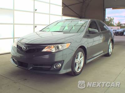 2013 Toyota Camry SE - zdjęcie 1 z 48 - miniatura