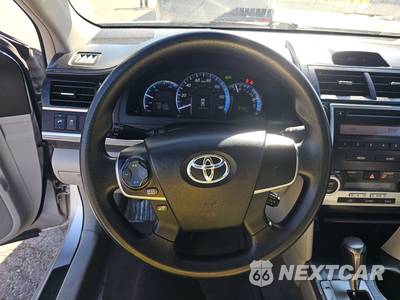 2012 Toyota Camry Hybrid LE - zdjęcie 16 z 44 - miniatura