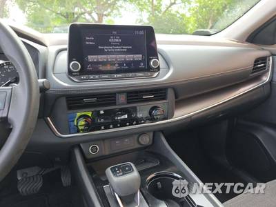 2023 Nissan Rogue SV - zdjęcie 5 z 9 - miniatura
