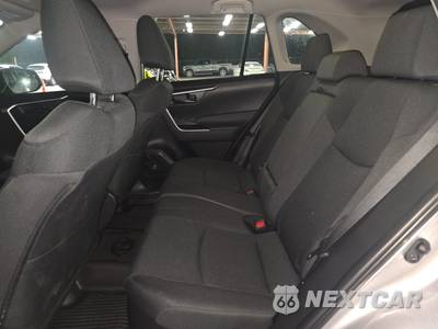 2024 Toyota RAV4 Hybrid LE - zdjęcie 13 z 21 - miniatura
