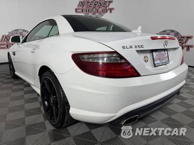 2015 Mercedes-Benz SLK 250 - zdjęcie 30 z 45 - miniatura