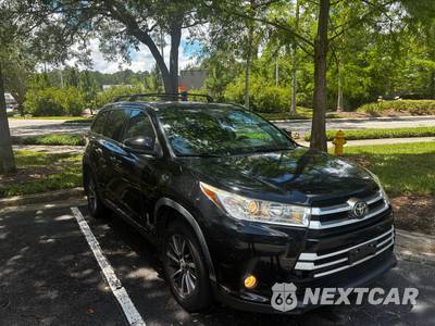 2019 Toyota Highlander XLE - zdjęcie 1 z 35 - miniatura