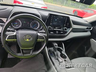 2022 Toyota Highlander Hybrid XLE - zdjęcie 11 z 25 - miniatura