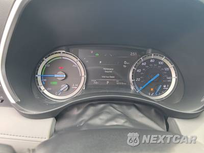 2022 Toyota Highlander Hybrid XLE - zdjęcie 12 z 25 - miniatura