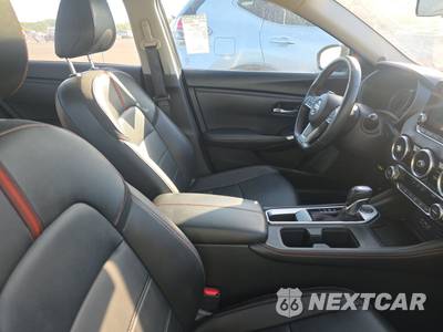 2023 Nissan Sentra SR - zdjęcie 8 z 29 - miniatura