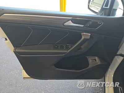 2023 Volkswagen Tiguan SEL R-Line - zdjęcie 9 z 23 - miniatura