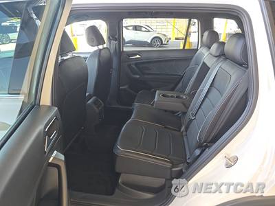 2023 Volkswagen Tiguan SEL R-Line - zdjęcie 13 z 23 - miniatura