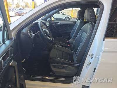 2023 Volkswagen Tiguan SEL R-Line - zdjęcie 7 z 23 - miniatura