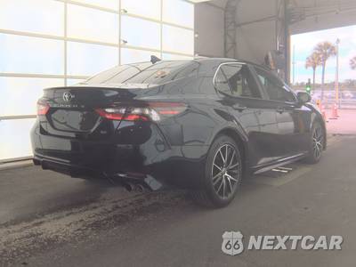 2021 Toyota Camry SE - zdjęcie 4 z 23 - miniatura