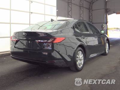 2026 Toyota Camry LE - zdjęcie 4 z 20 - miniatura