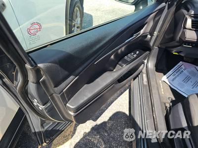 2026 Toyota Camry LE - zdjęcie 9 z 20 - miniatura