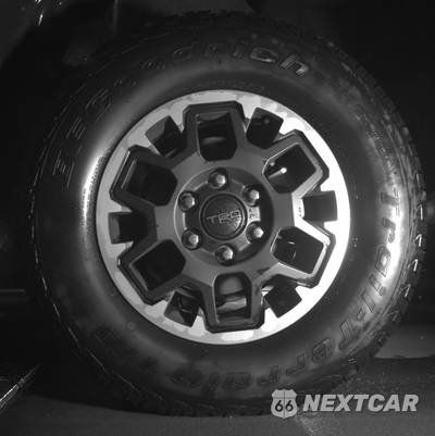 2025 Toyota Tacoma TRD Off-Road Crew Cab Medium Bed - zdjęcie 11 z 12 - miniatura