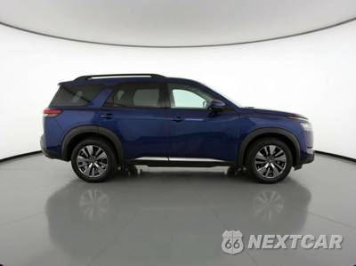 2025 Nissan Pathfinder SV - zdjęcie 8 z 12 - miniatura