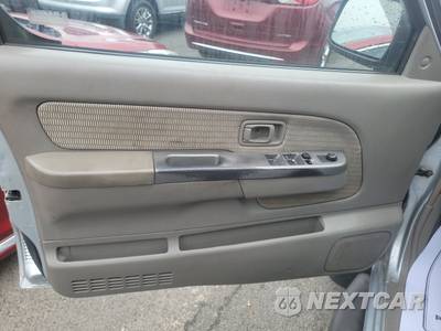 2002 Nissan Xterra SE - zdjęcie 9 z 55 - miniatura
