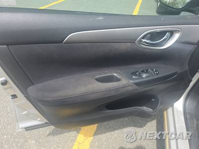 2013 Nissan Sentra SV - zdjęcie 9 z 18 - miniatura