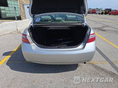 2009 Toyota Camry LE - zdjęcie 16 z 18 - miniatura