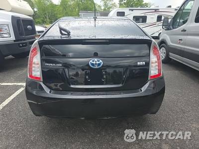 2015 Toyota Prius Four - zdjęcie 5 z 28 - miniatura