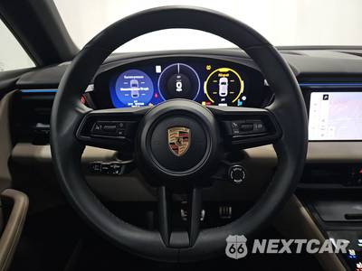 2025 Porsche Macan Electric - zdjęcie 10 z 26 - miniatura
