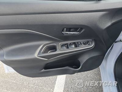 2024 Nissan Versa SV - zdjęcie 9 z 26 - miniatura