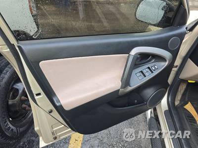 2007 Toyota RAV4 - zdjęcie 9 z 18 - miniatura