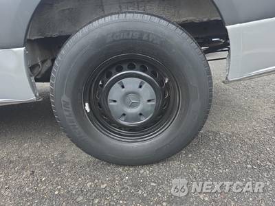 2019 Mercedes-Benz Sprinter 1500 Cargo Van Standard Roof 144.0" WB - zdjęcie 11 z 37 - miniatura