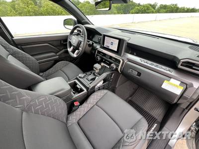 2026 Toyota Tacoma SR5 Crew Cab Medium Bed - zdjęcie 32 z 39 - miniatura