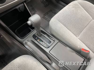2004 Toyota Camry LE - zdjęcie 50 z 50 - miniatura