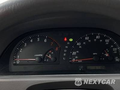 2004 Toyota Camry LE - zdjęcie 49 z 50 - miniatura