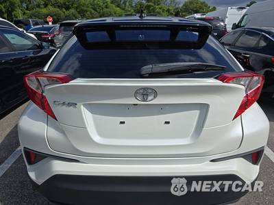 2019 Toyota C-HR XLE - zdjęcie 5 z 17 - miniatura